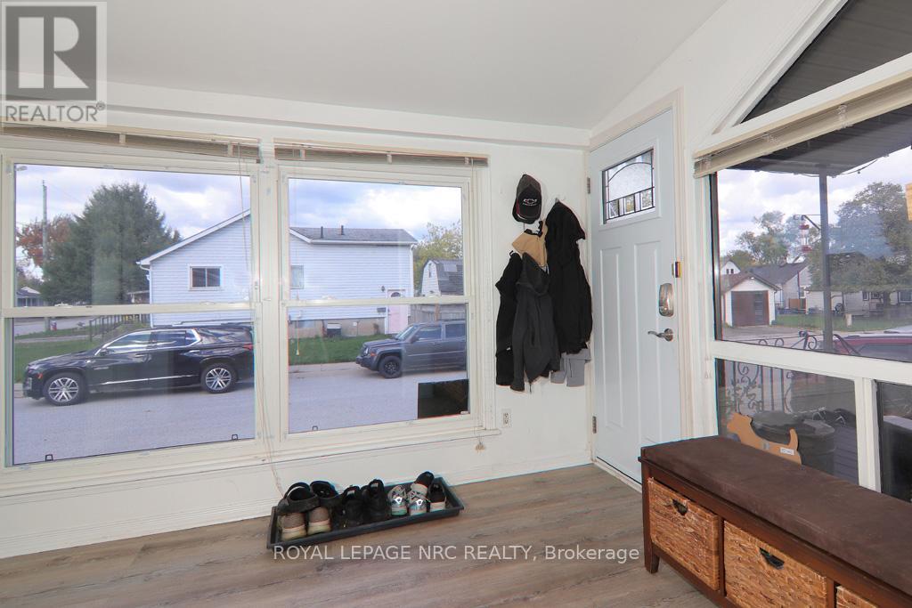 5192 Hamilton Street, Niagara Falls (Downtown), Ontario  L2E 2W3 - Photo 10 - X12473836