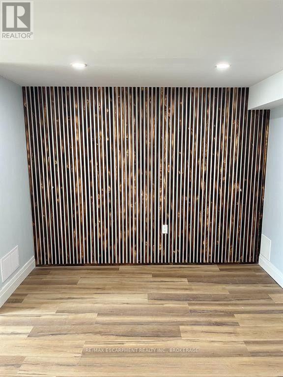 3 - 621 Hagar Street, Welland (Lincoln/crowland), Ontario  L3B 4K2 - Photo 4 - X12473872