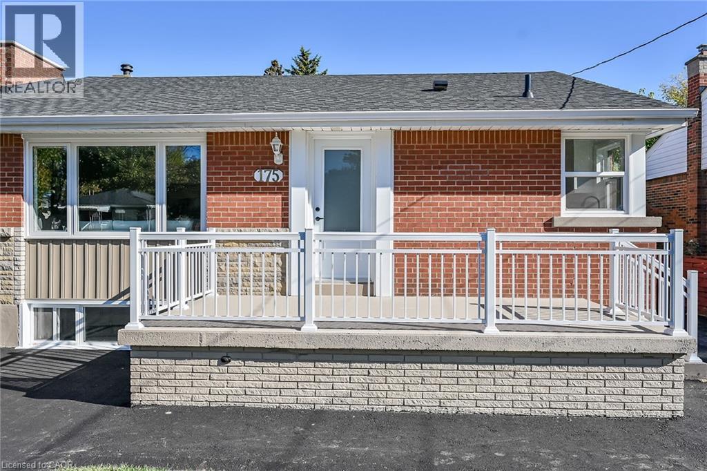 175 East 45th Street, Hamilton, Ontario  L8T 3K4 - Photo 2 - 40780564