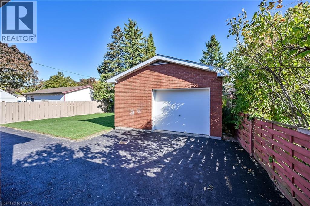 175 East 45th Street, Hamilton, Ontario  L8T 3K4 - Photo 39 - 40780564