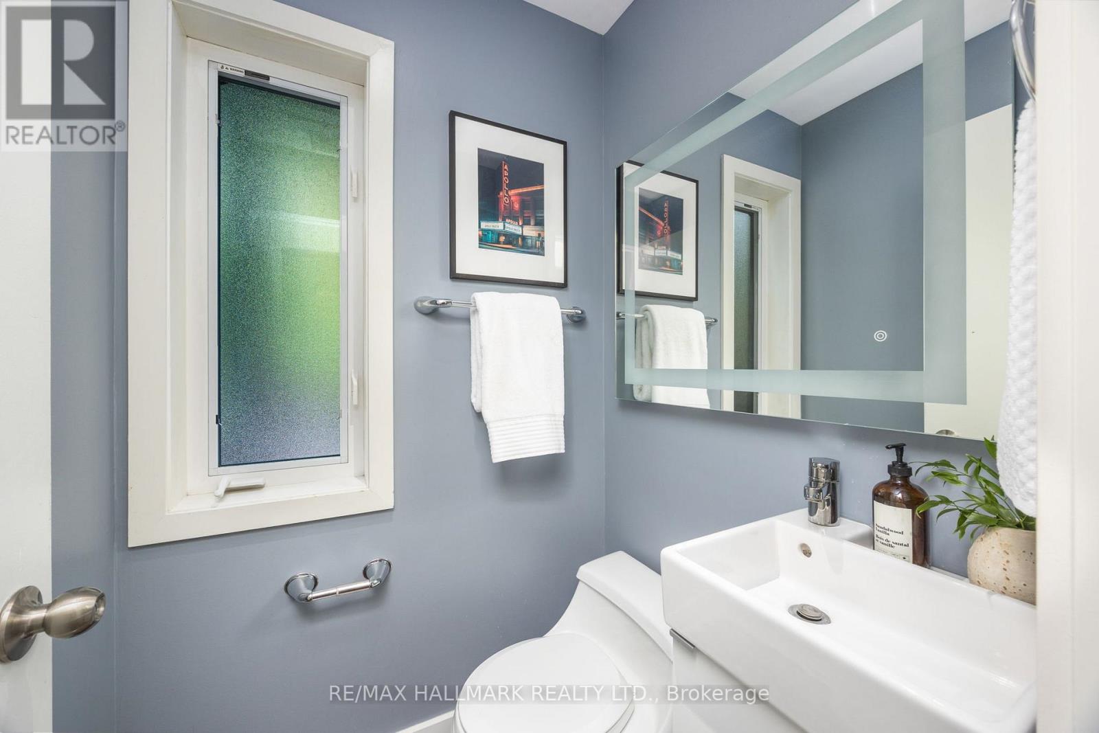 29b Beechwood Drive, Toronto, Ontario  M4K 3H7 - Photo 12 - E12473641