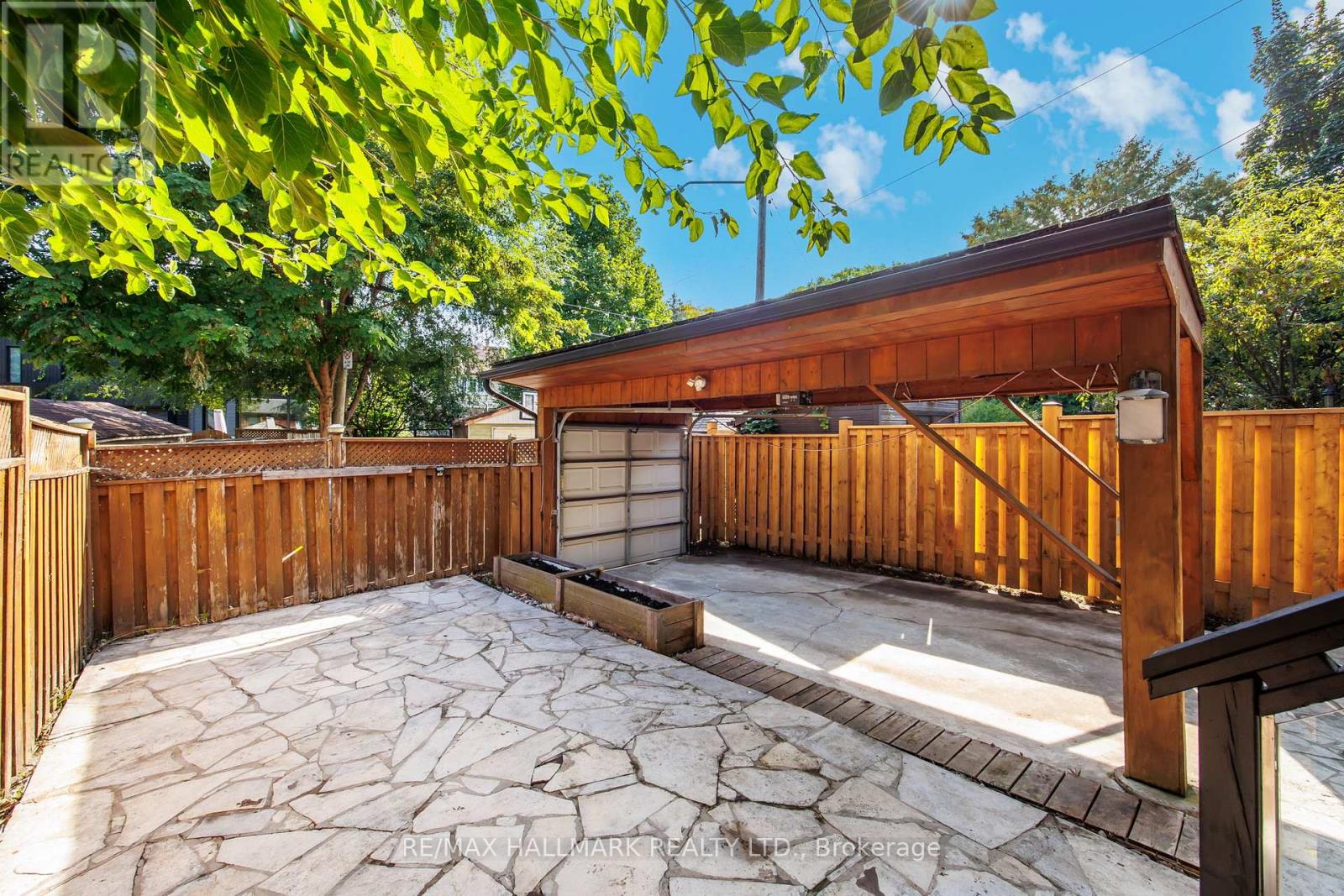 29b Beechwood Drive, Toronto, Ontario  M4K 3H7 - Photo 37 - E12473641