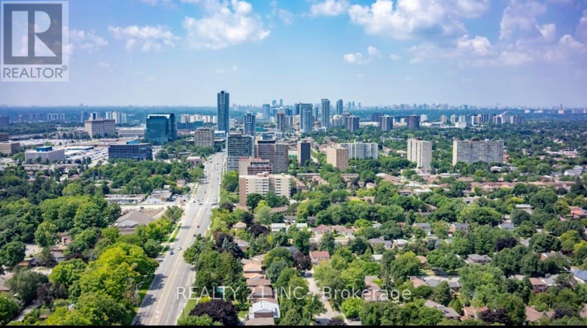 1721 - 3270 Sheppard Avenue East Avenue Ne, Toronto, Ontario  M1T 3K3 - Photo 2 - E12473648