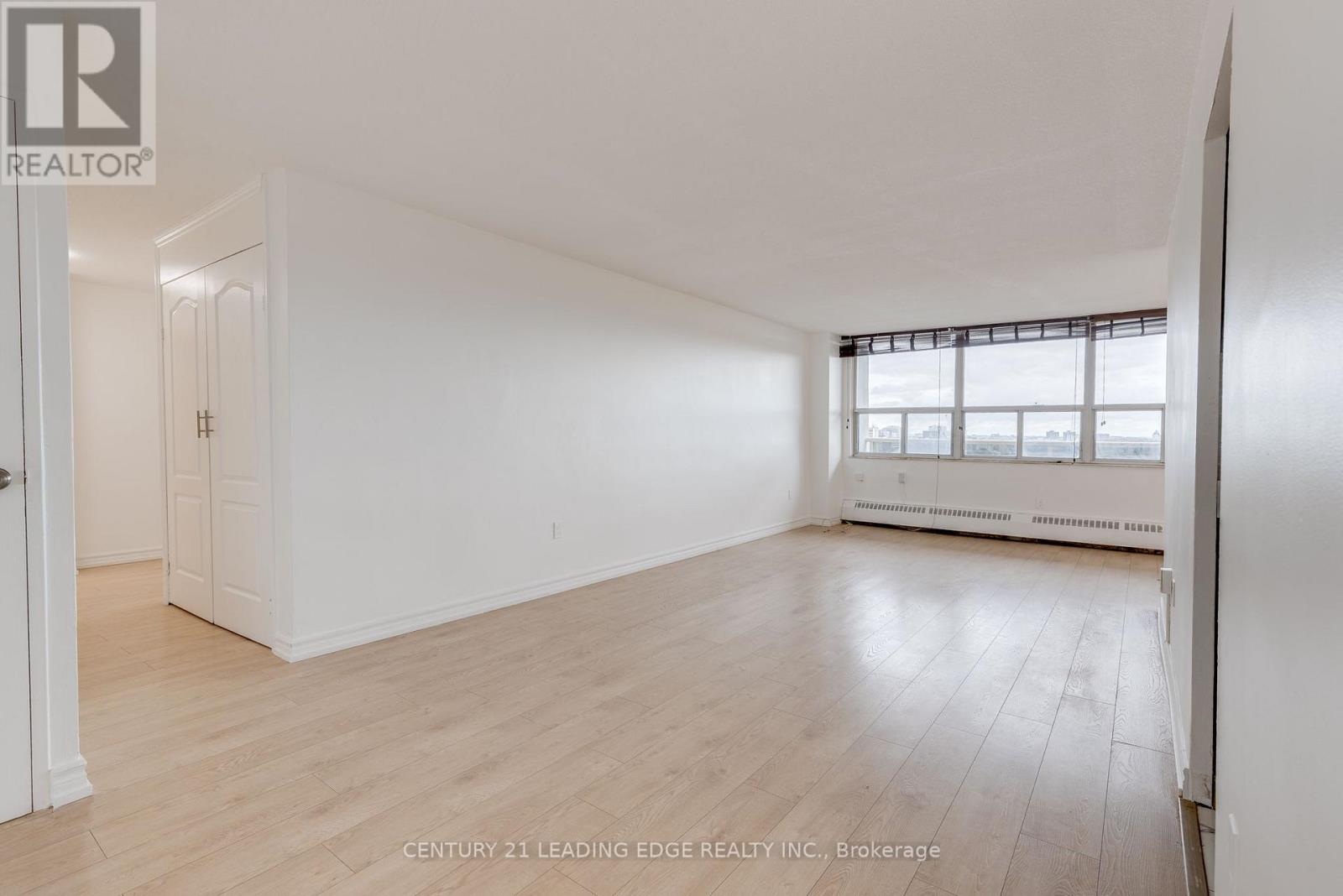1704 - 270 Palmdale Drive, Toronto, Ontario  M1T 3N8 - Photo 4 - E12473682