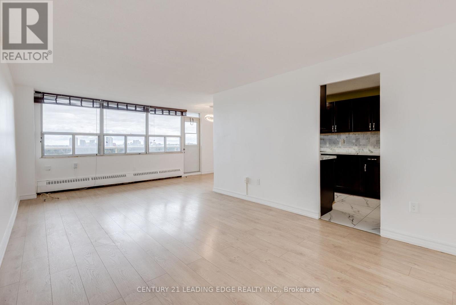 1704 - 270 Palmdale Drive, Toronto, Ontario  M1T 3N8 - Photo 6 - E12473682