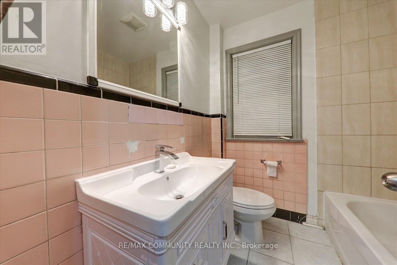 Main - 58 Gully Drive, Toronto, Ontario  M1K 4W4 - Photo 17 - E12473688