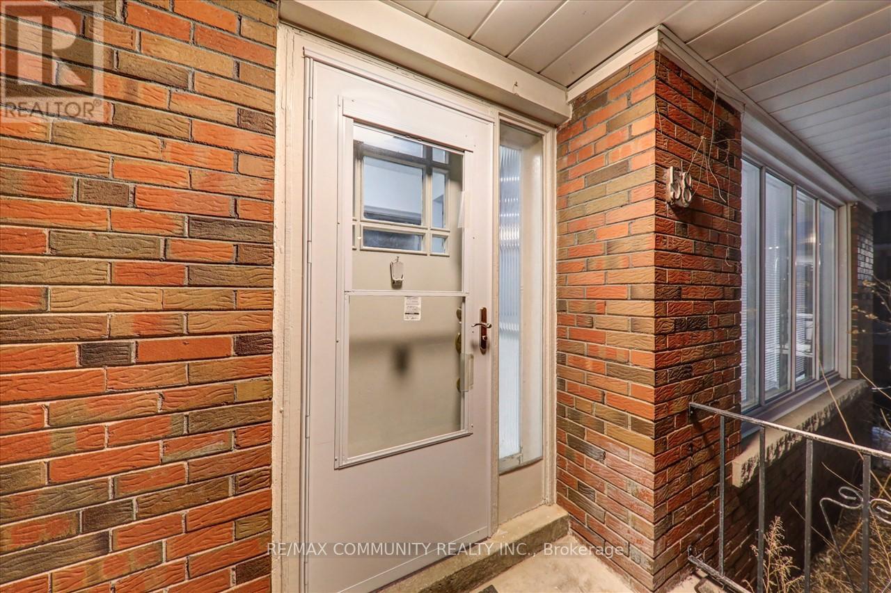 Main - 58 Gully Drive, Toronto, Ontario  M1K 4W4 - Photo 7 - E12473688