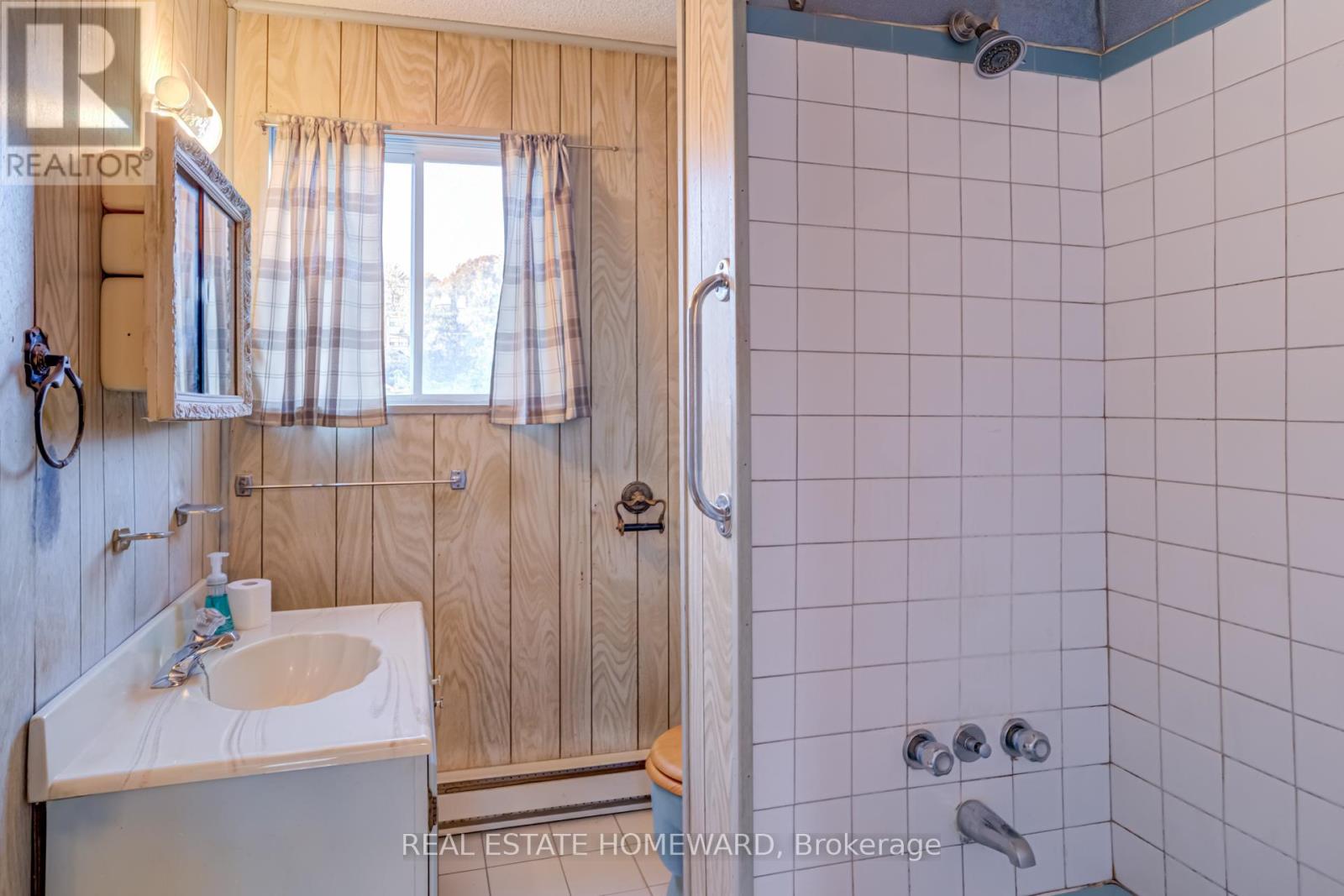 132 Hollis Avenue, Toronto, Ontario  M1N 2C8 - Photo 15 - E12473689