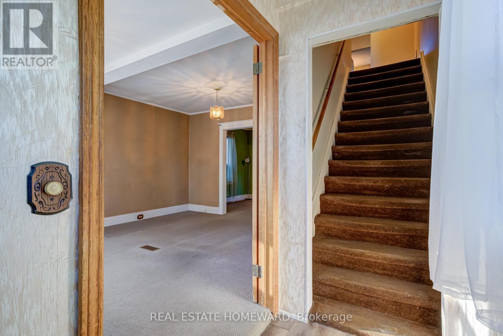 132 Hollis Avenue, Toronto, Ontario  M1N 2C8 - Photo 2 - E12473689