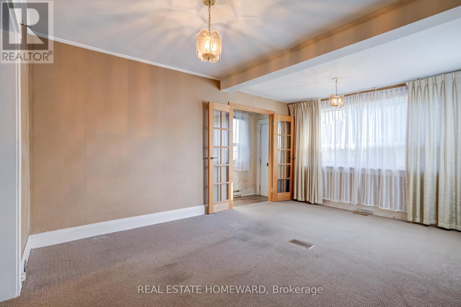 132 Hollis Avenue, Toronto, Ontario  M1N 2C8 - Photo 5 - E12473689