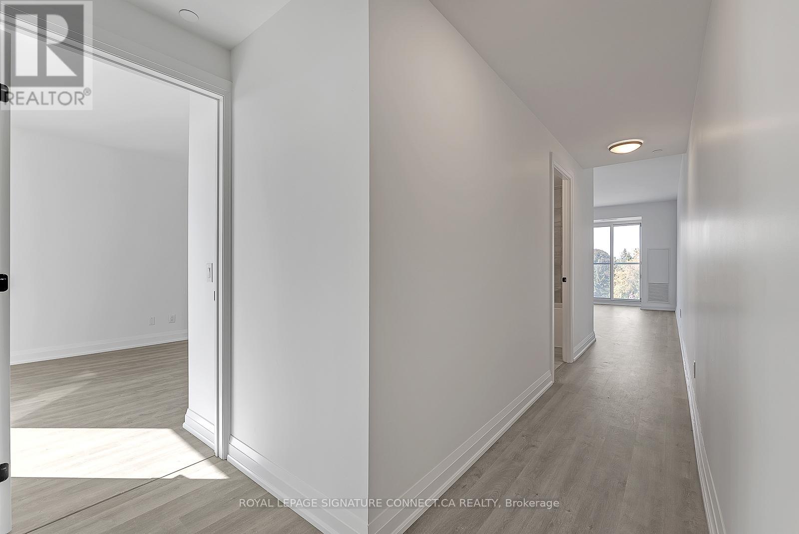 403 - 2369 Danforth Avenue, Toronto, Ontario  M4C 0B1 - Photo 2 - E12473699