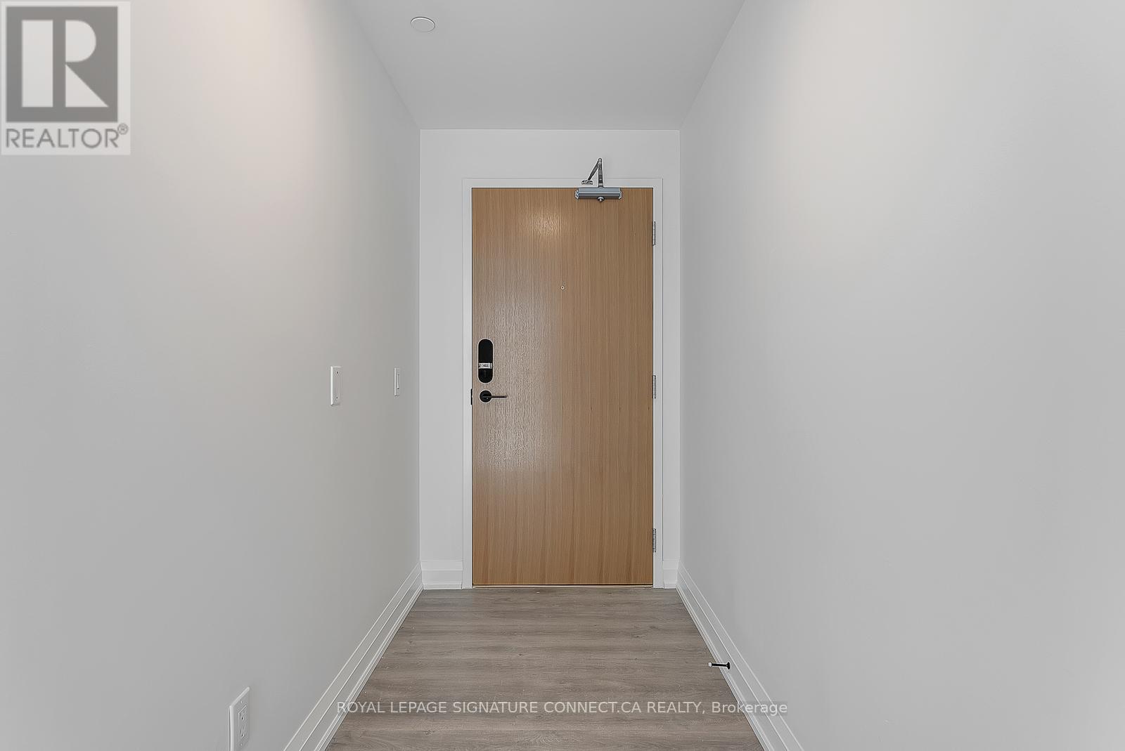 403 - 2369 Danforth Avenue, Toronto, Ontario  M4C 0B1 - Photo 3 - E12473699