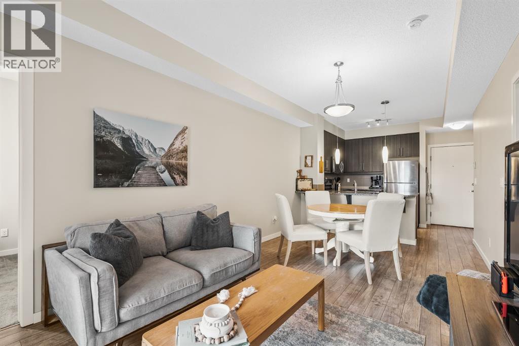 305, 402 Marquis Lane Se, Calgary, Alberta  T3M 2G7 - Photo 1 - A2263169