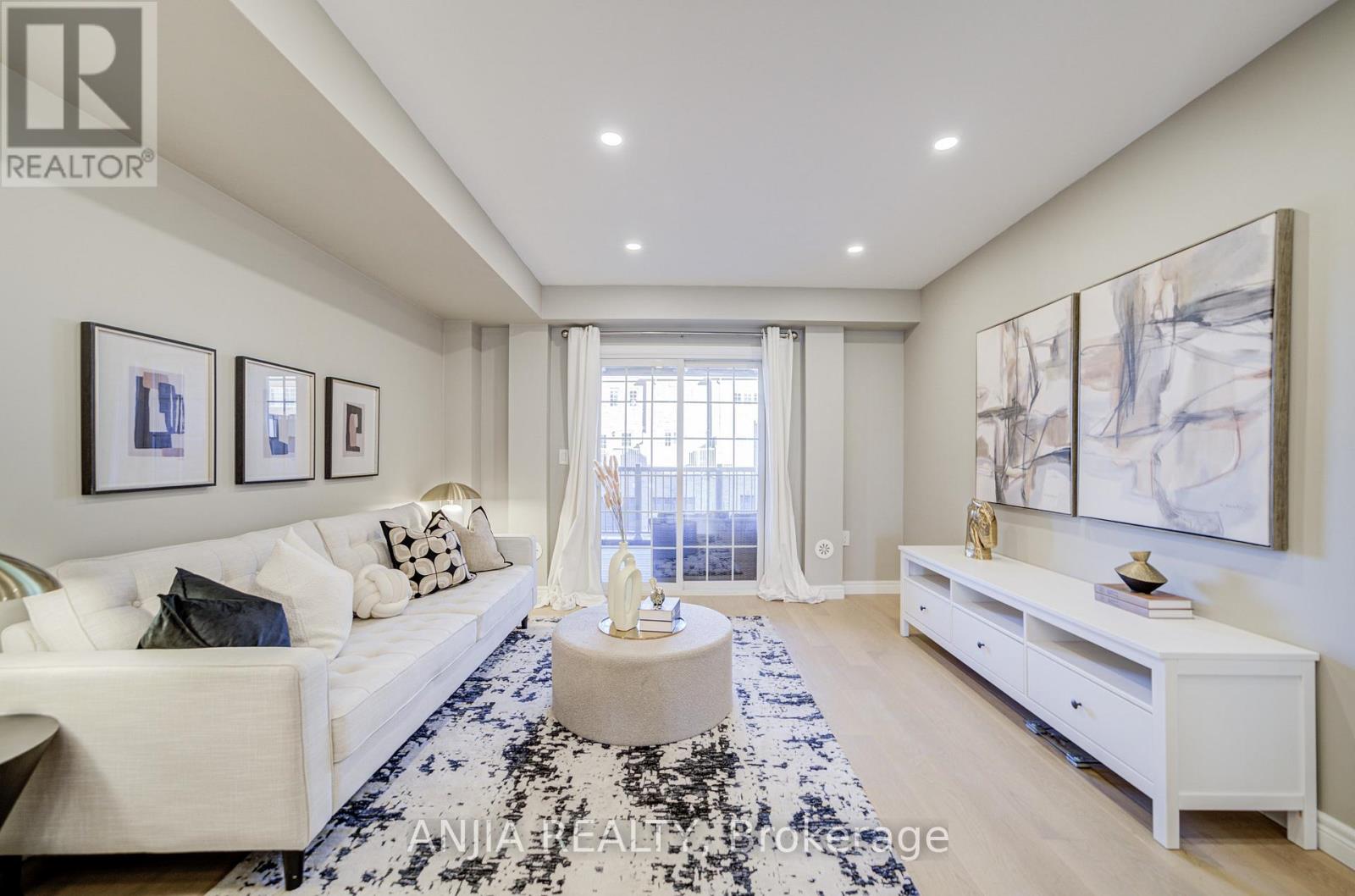 5 Valliere Drive, Markham, Ontario  L6C 0M7 - Photo 15 - N12473626