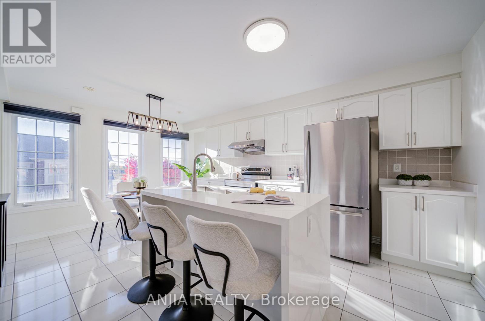 5 Valliere Drive, Markham, Ontario  L6C 0M7 - Photo 23 - N12473626