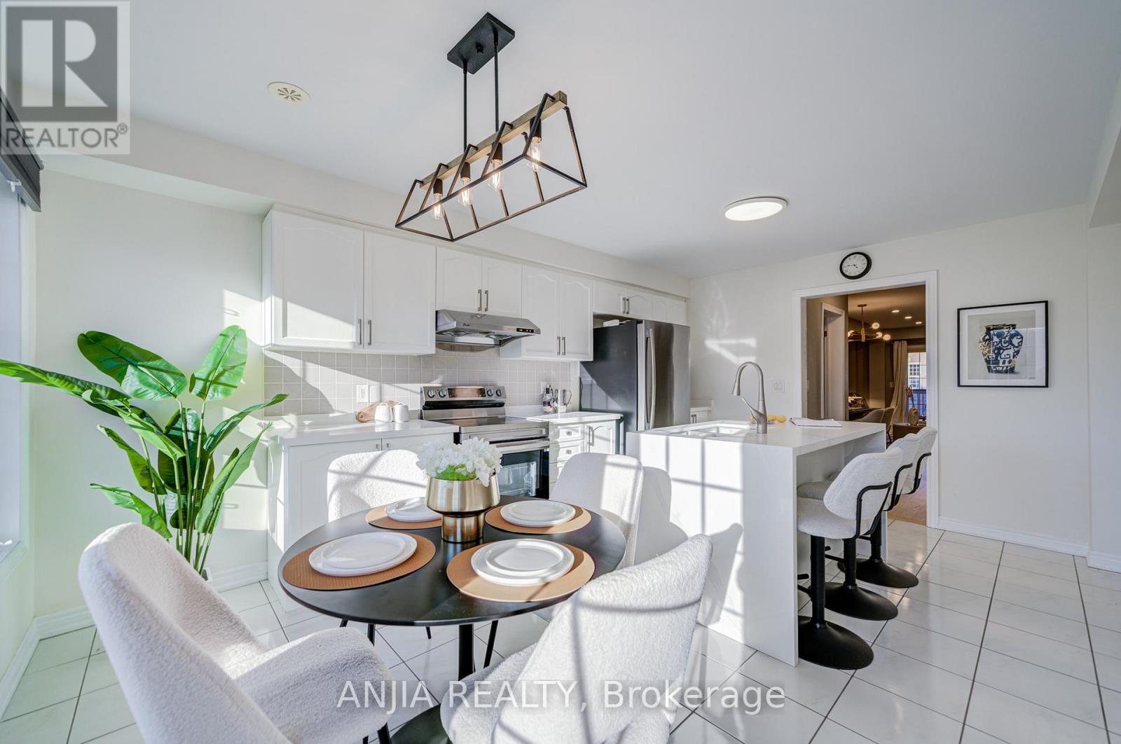 5 Valliere Drive, Markham, Ontario  L6C 0M7 - Photo 28 - N12473626
