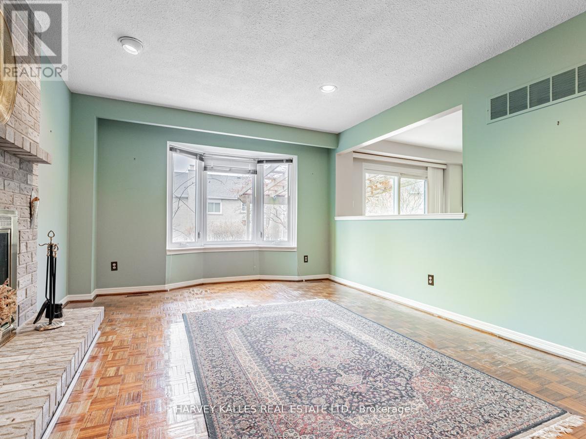 18 Finlayson Court W, Vaughan, Ontario  L4J 3B8 - Photo 12 - N12473664
