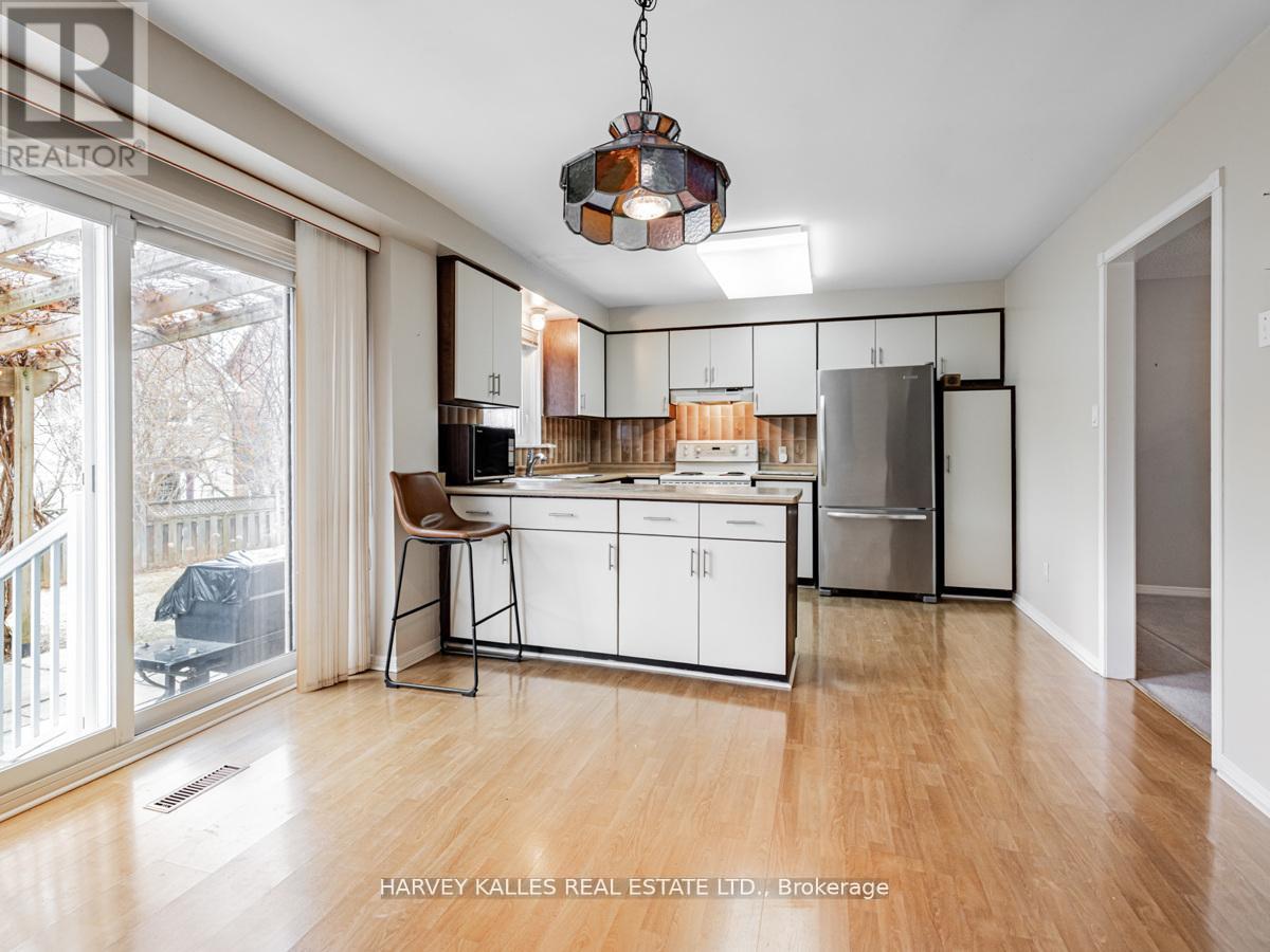 18 Finlayson Court W, Vaughan, Ontario  L4J 3B8 - Photo 16 - N12473664