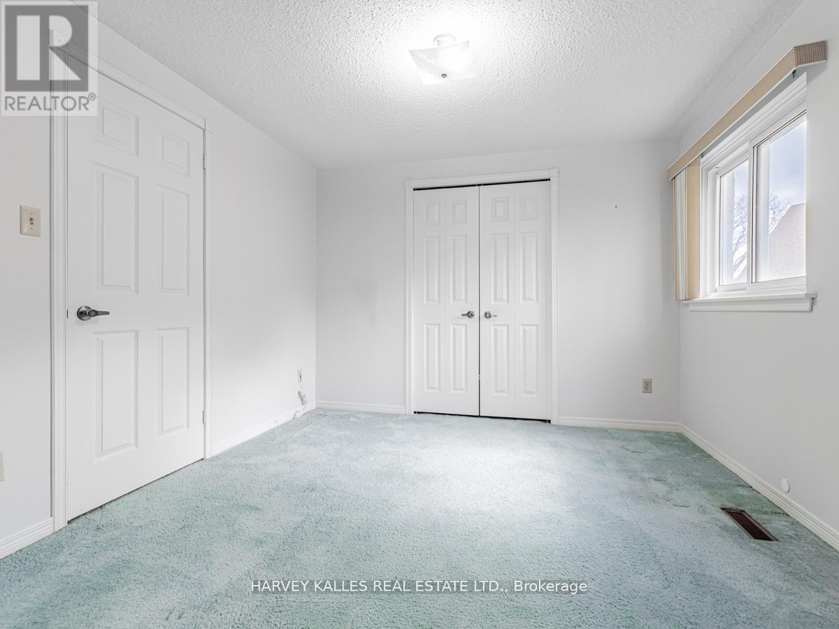 18 Finlayson Court W, Vaughan, Ontario  L4J 3B8 - Photo 25 - N12473664