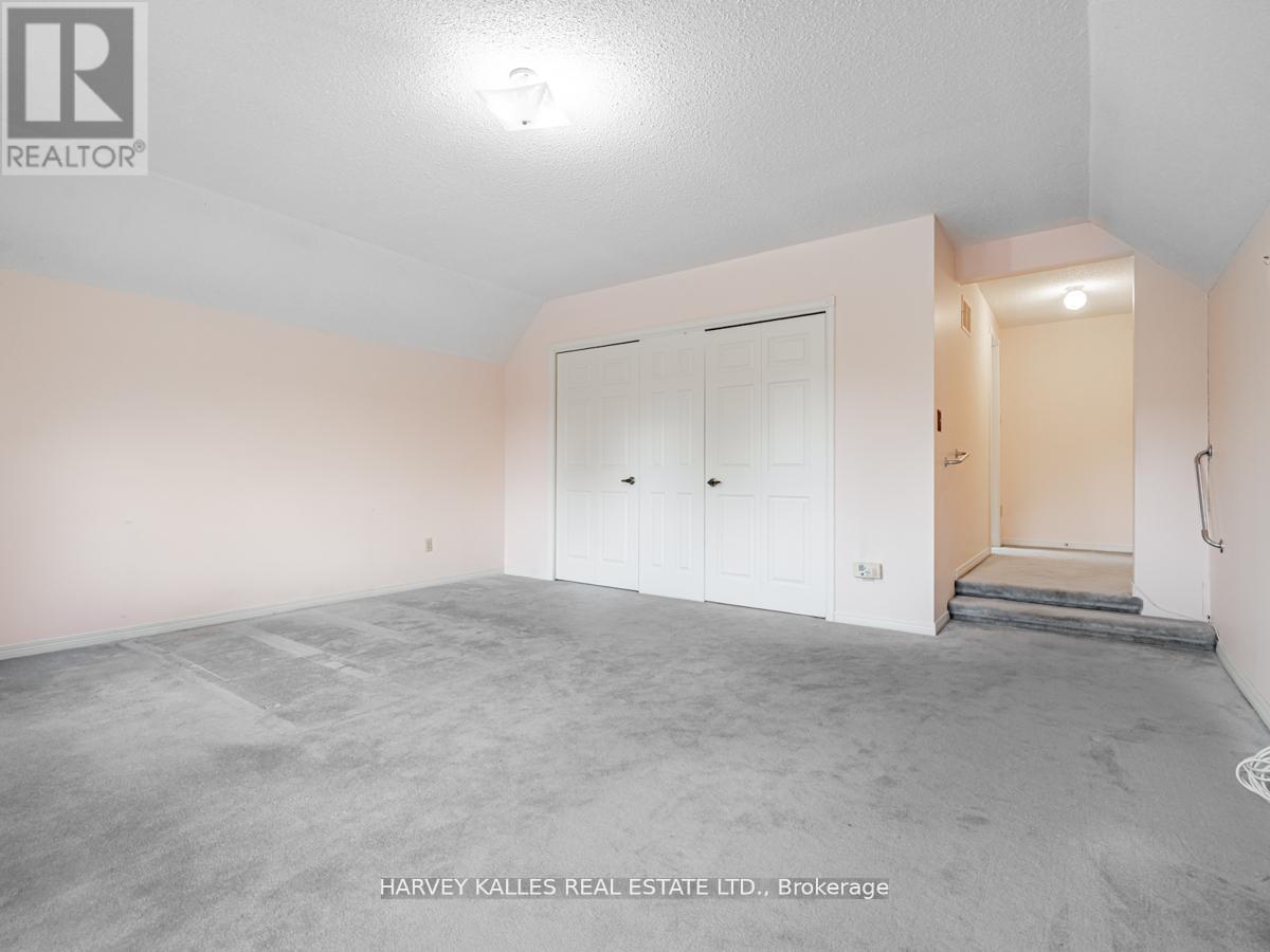 18 Finlayson Court W, Vaughan, Ontario  L4J 3B8 - Photo 29 - N12473664