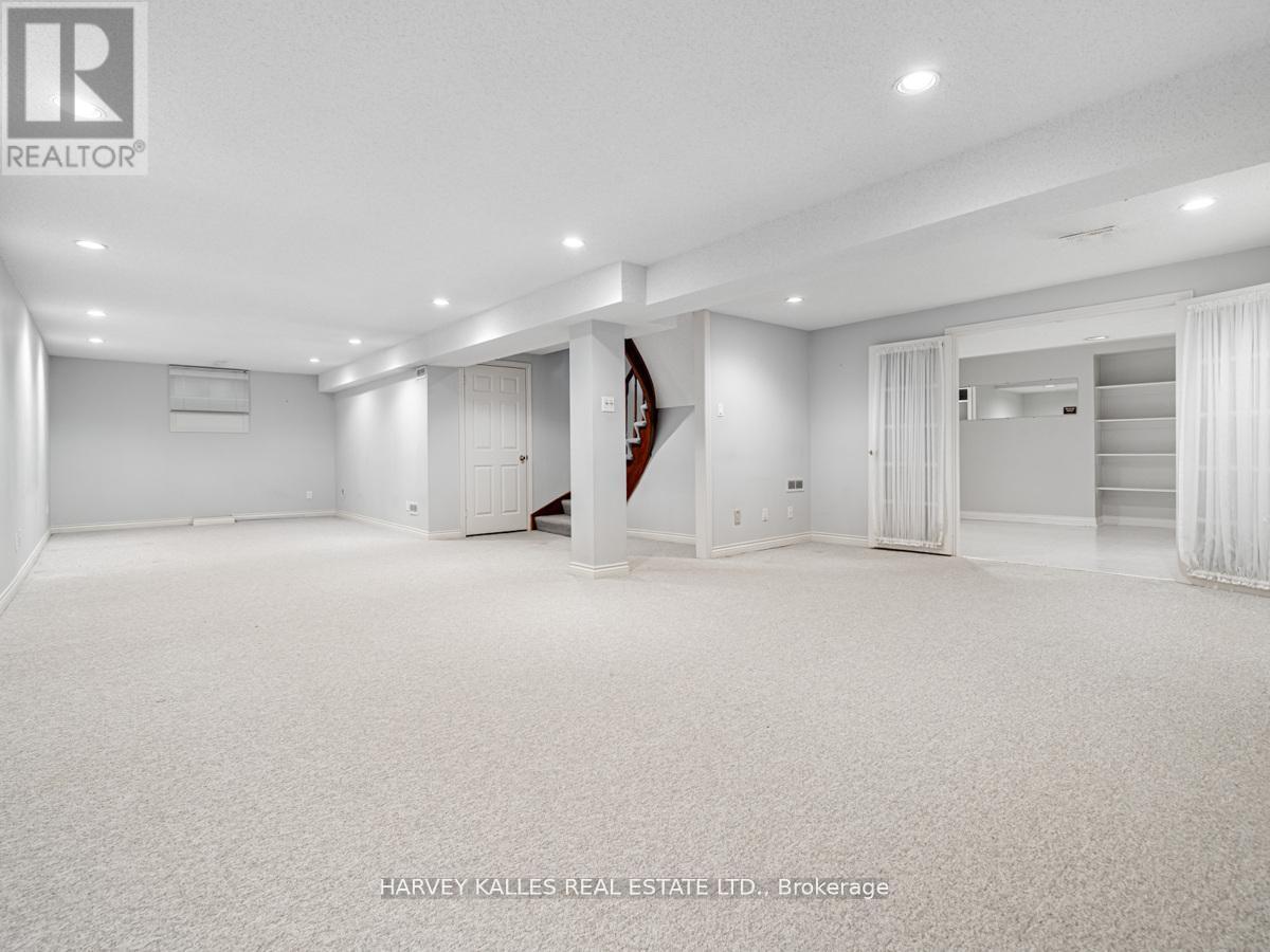 18 Finlayson Court W, Vaughan, Ontario  L4J 3B8 - Photo 33 - N12473664