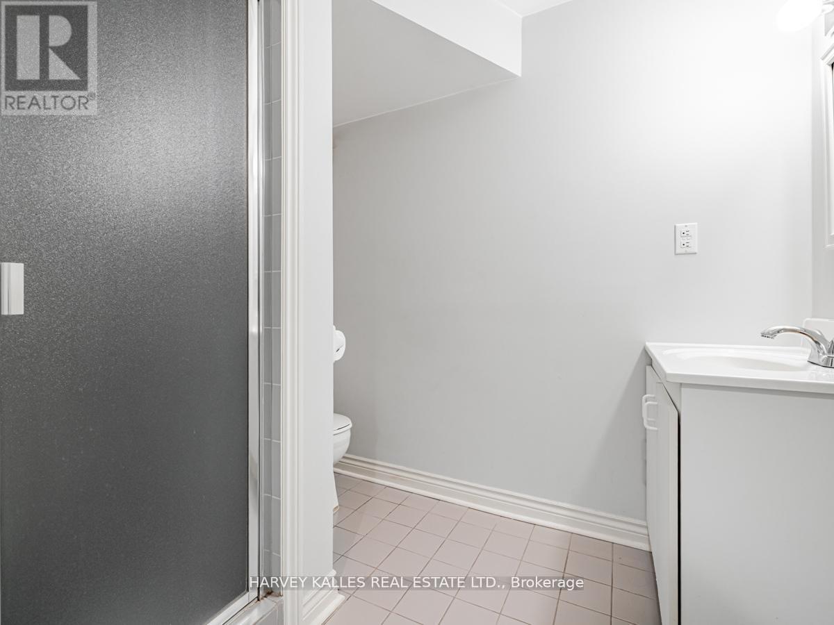 18 Finlayson Court W, Vaughan, Ontario  L4J 3B8 - Photo 35 - N12473664