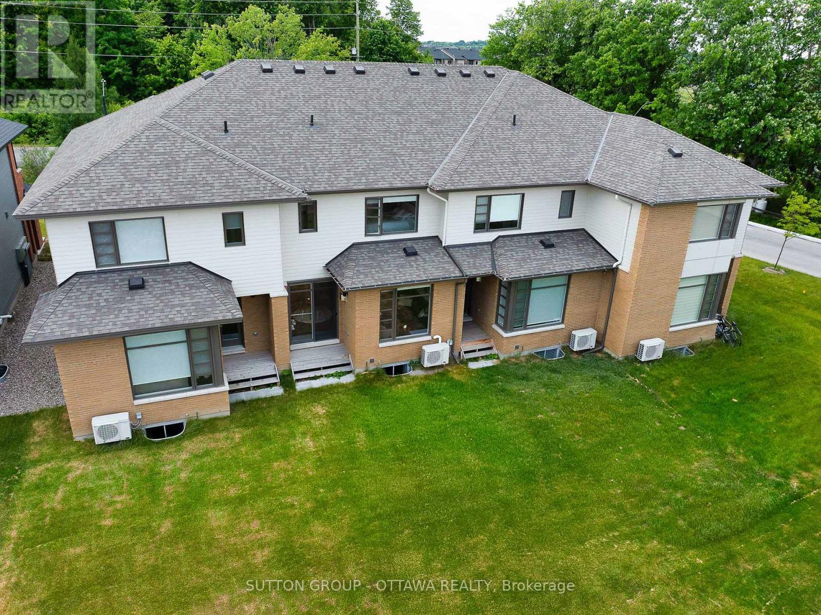 737 Acai Way, Ottawa, Ontario  K1X 0K1 - Photo 35 - X12407359