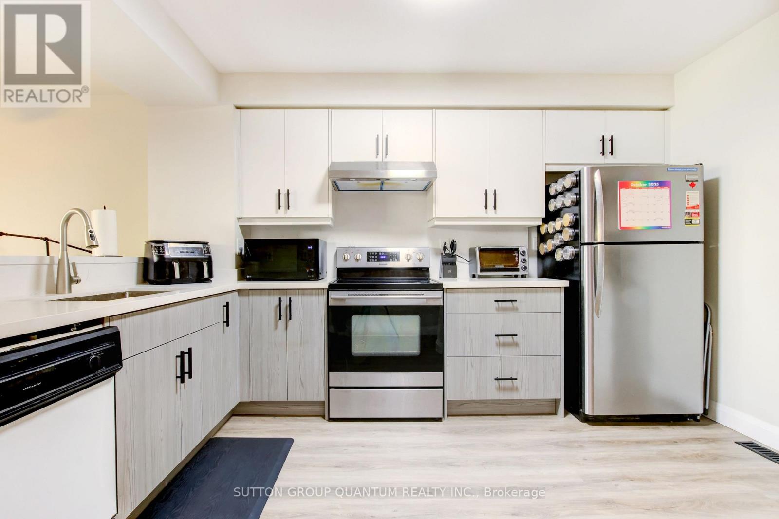 58 - 55 Barondale Drive, Mississauga, Ontario  L4Z 3P9 - Photo 4 - W12473627