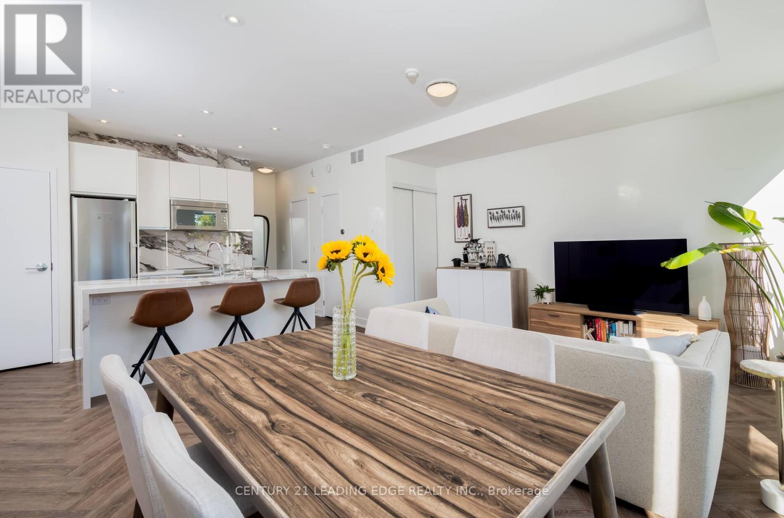 204 - 441 Jane Street, Toronto, Ontario  M6S 3Z9 - Photo 8 - W12473631