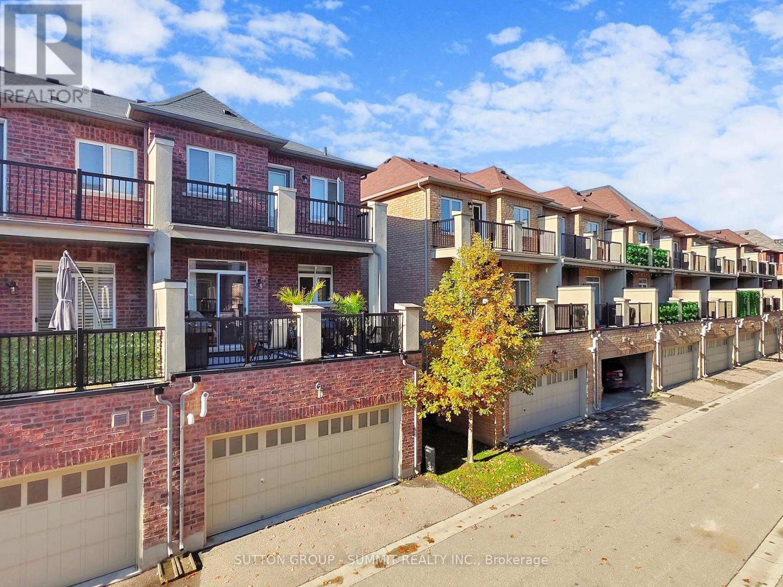 3050 Eberly Woods Drive, Oakville, Ontario  L6M 0T5 - Photo 48 - W12473634