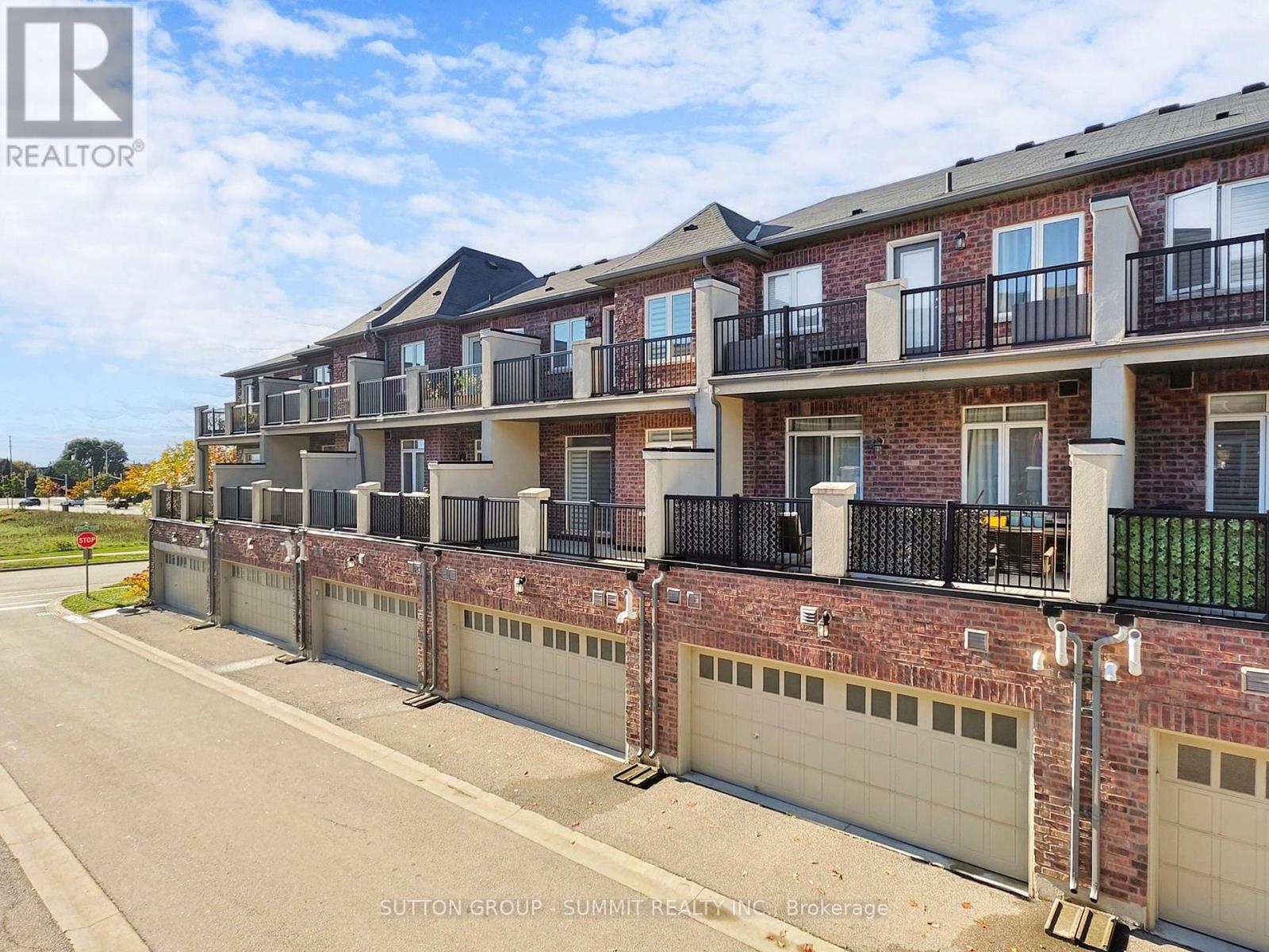 3050 Eberly Woods Drive, Oakville, Ontario  L6M 0T5 - Photo 49 - W12473634