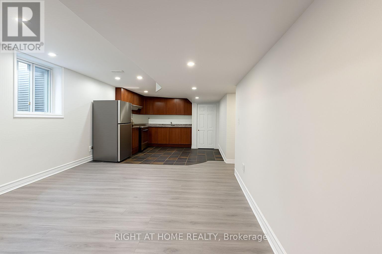 1584 Stevenson Acres, Milton, Ontario  L9T 5Z4 - Photo 4 - W12473635