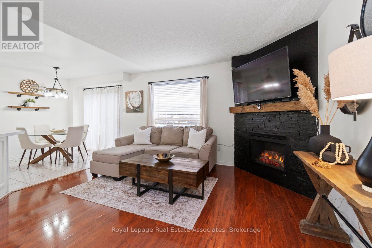 11 Redfinch Way, Brampton (Fletcher's Meadow), Ontario  L7A 2B2 - Photo 13 - W12473653