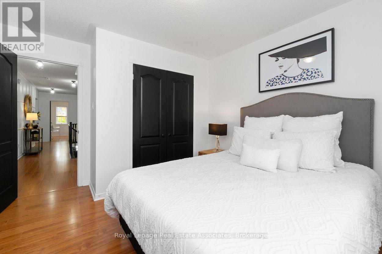 11 Redfinch Way, Brampton (Fletcher's Meadow), Ontario  L7A 2B2 - Photo 32 - W12473653