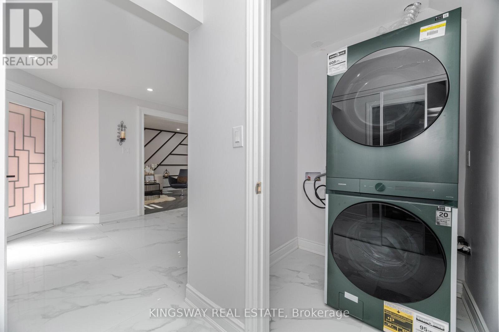 1008 Ceremonial Drive, Mississauga, Ontario  L5R 2Z7 - Photo 20 - W12473695