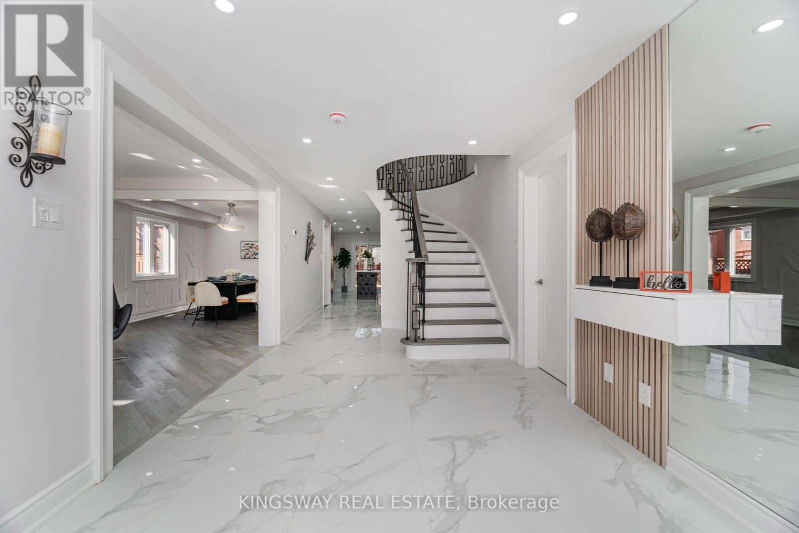 1008 Ceremonial Drive, Mississauga, Ontario  L5R 2Z7 - Photo 21 - W12473695