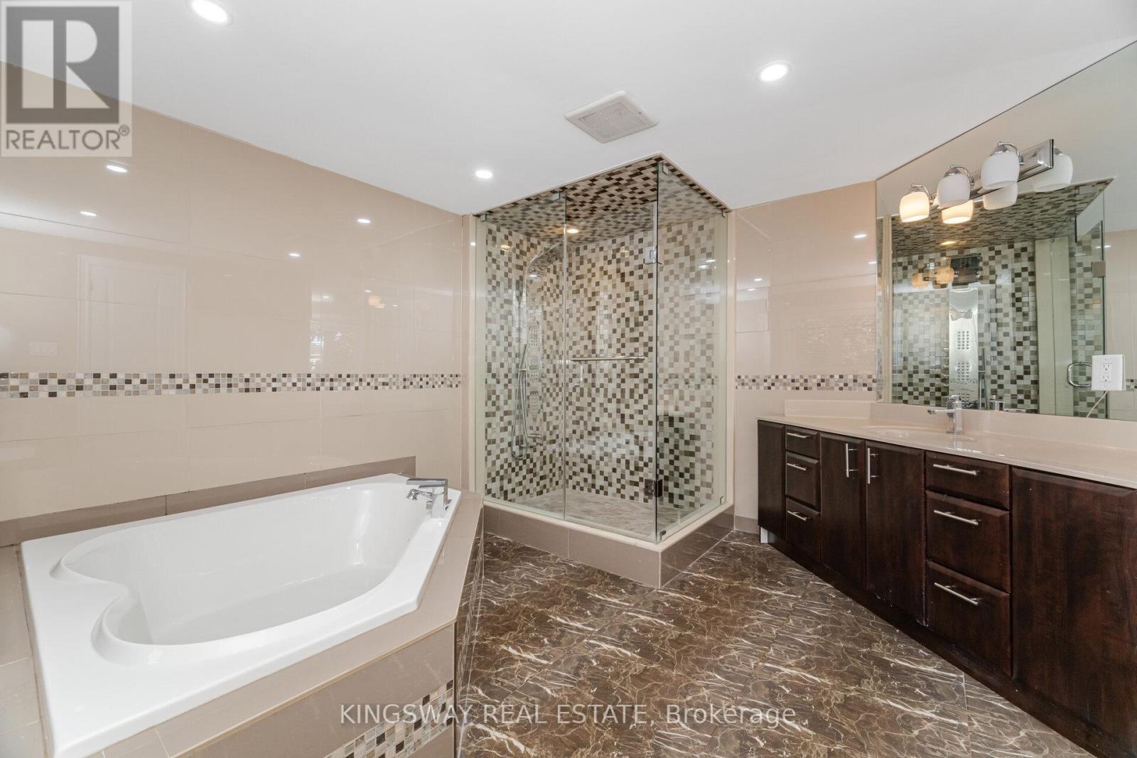 1008 Ceremonial Drive, Mississauga, Ontario  L5R 2Z7 - Photo 26 - W12473695