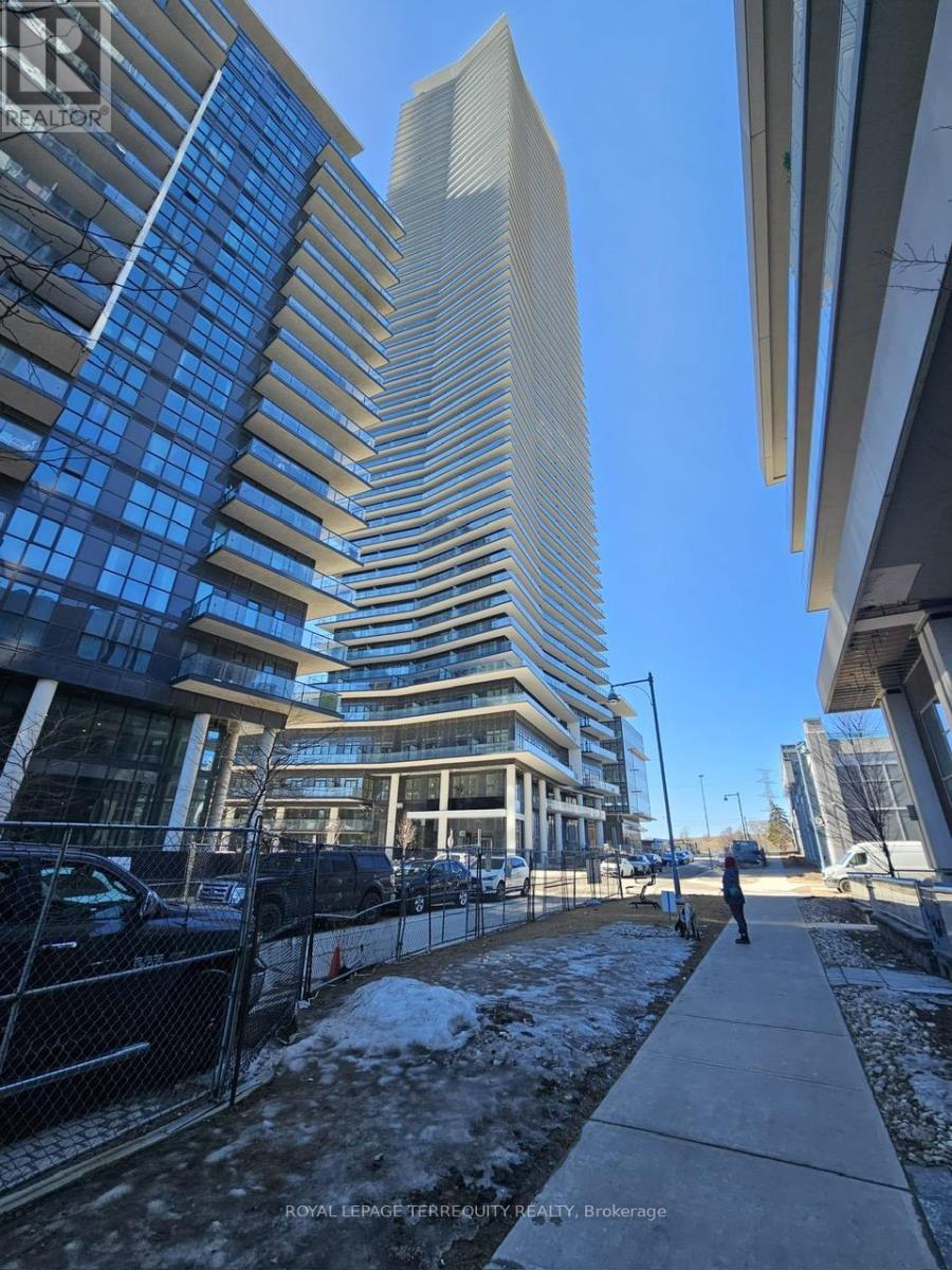 1011 - 38 ANNIE CRAIG DRIVE, Toronto, Ontario