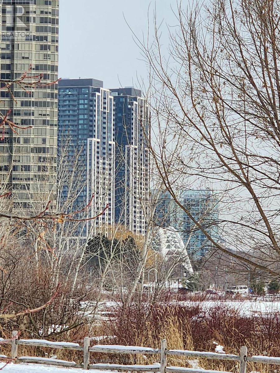 1011 - 38 Annie Craig Drive, Toronto, Ontario  M8V 0G9 - Photo 7 - W12473703