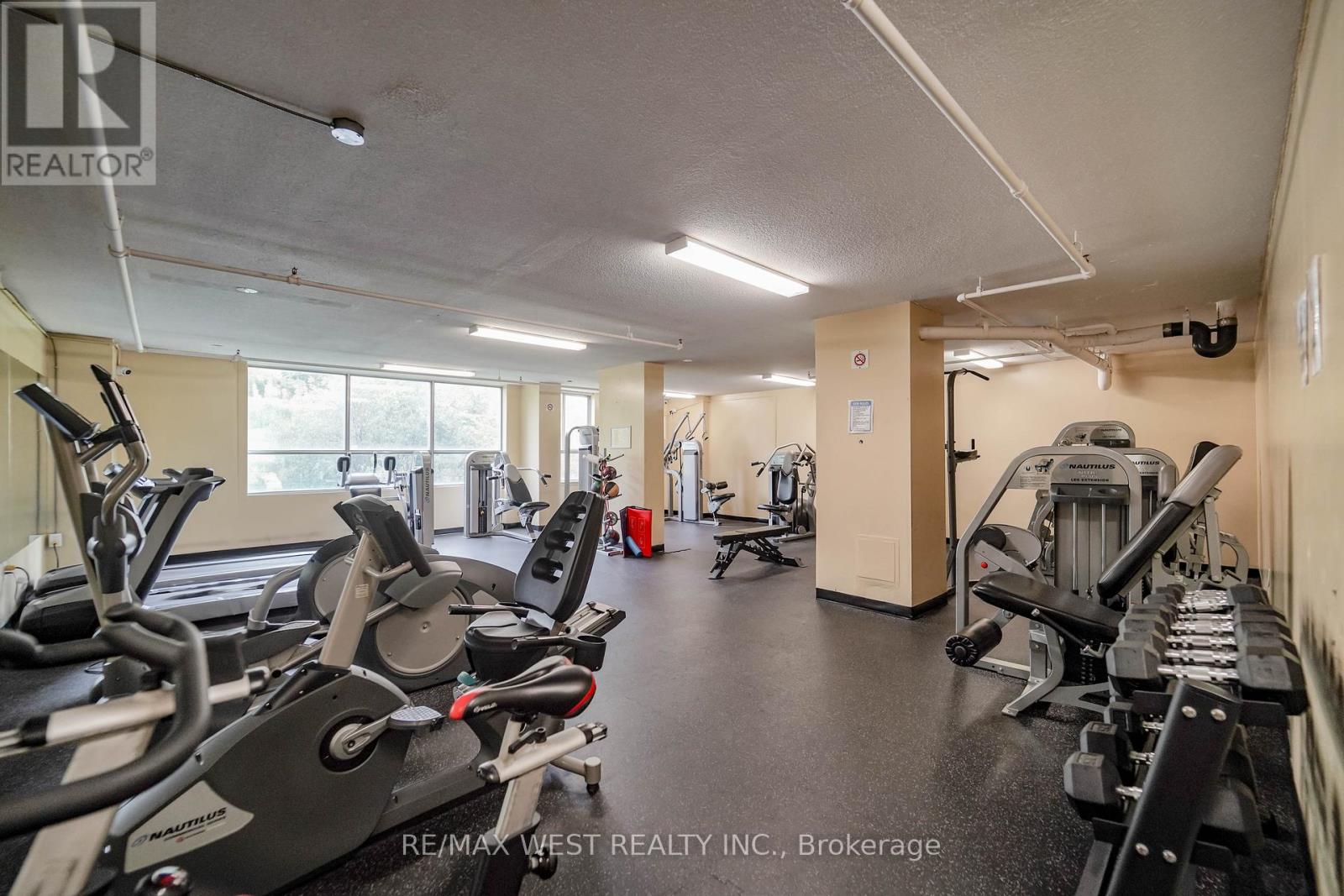 408 - 40 Panorama Court, Toronto, Ontario  M9V 4M1 - Photo 5 - W12473712