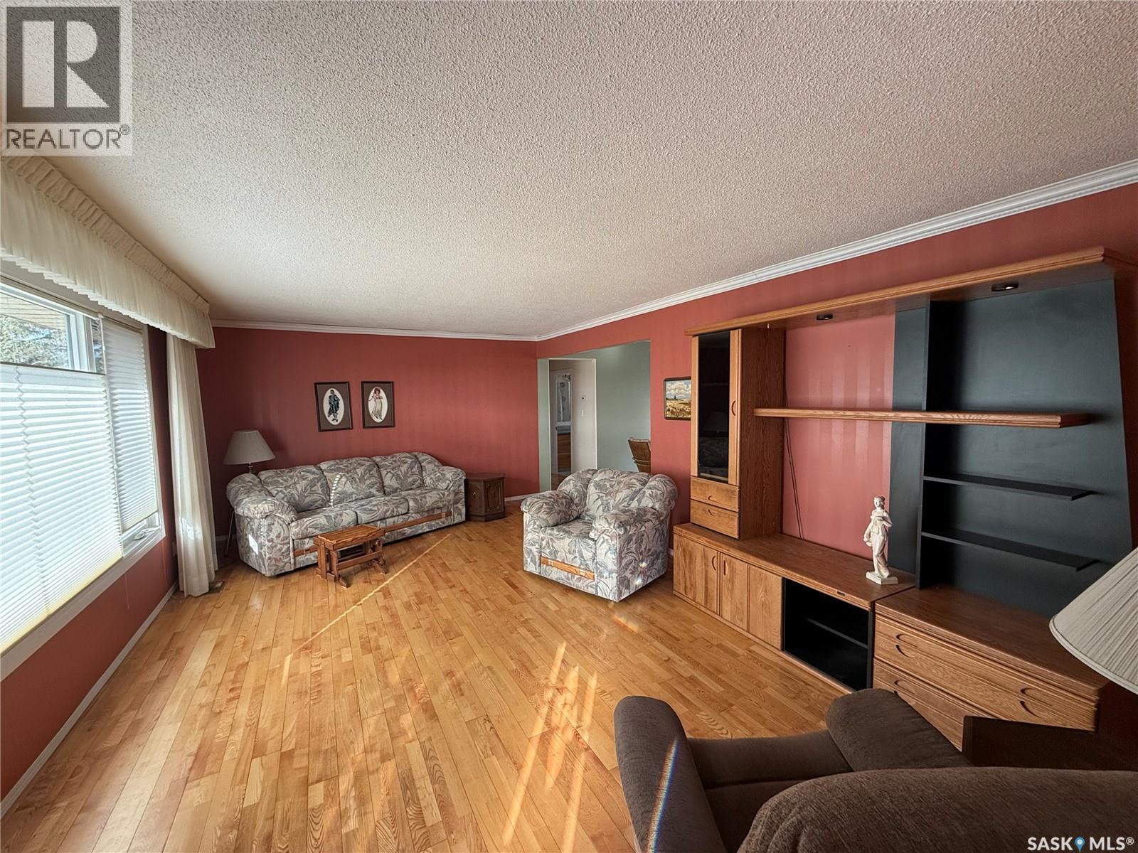 507 7th Avenue E, Assiniboia, Saskatchewan  S0H 0B0 - Photo 13 - SK021201