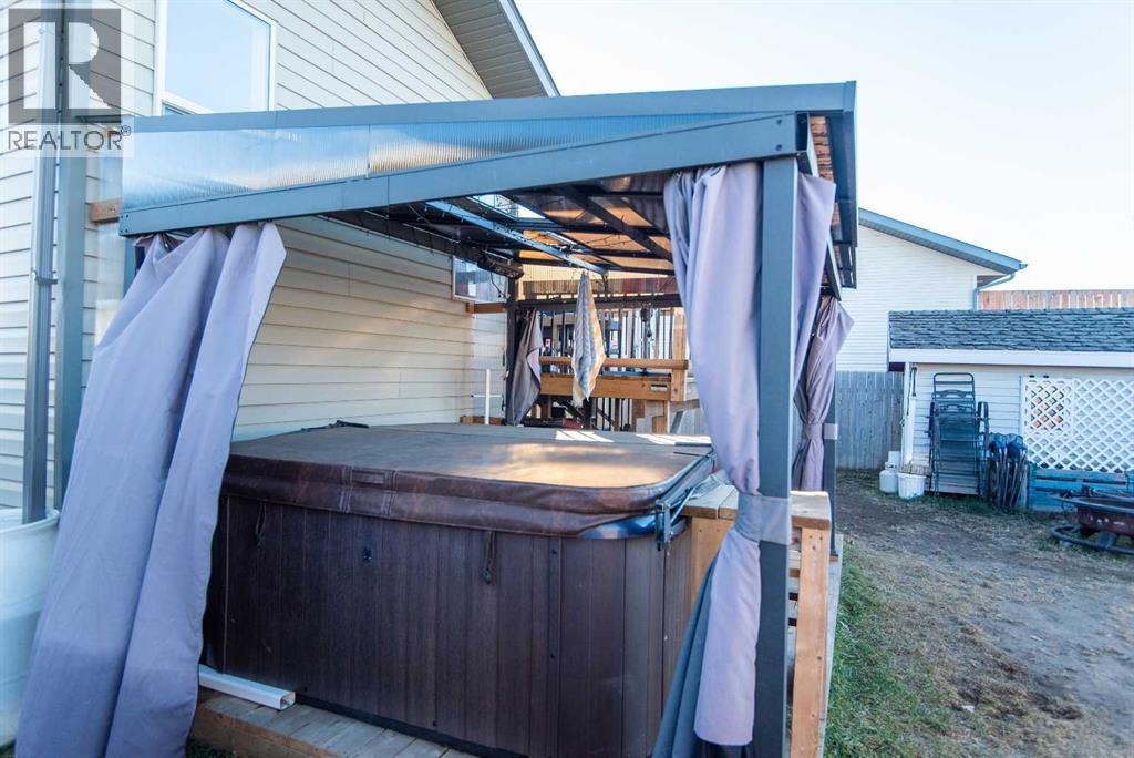 22 Woodbine Avenue, Blackfalds, Alberta  T4M 0K5 - Photo 43 - A2265599