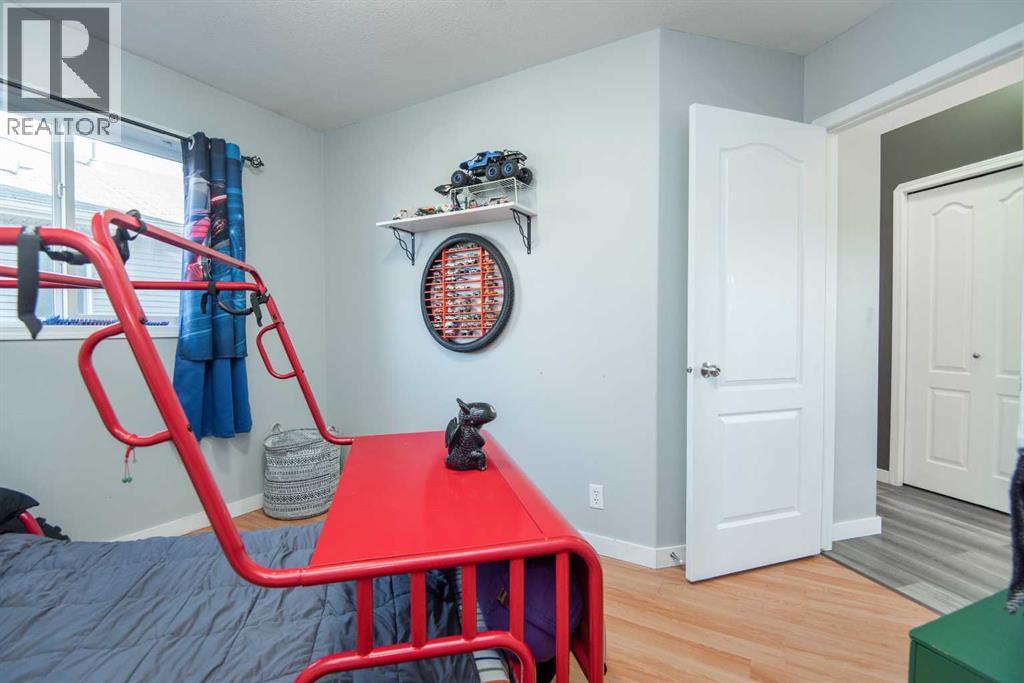 22 Woodbine Avenue, Blackfalds, Alberta  T4M 0K5 - Photo 21 - A2265599