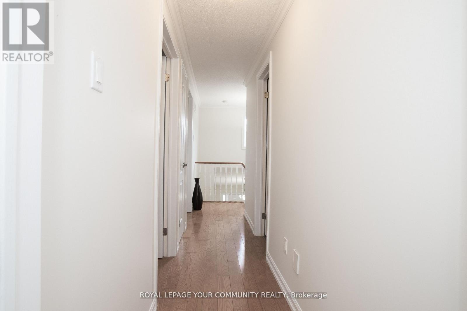90 Carnival Court, Toronto, Ontario  M2R 3T8 - Photo 10 - C12473743