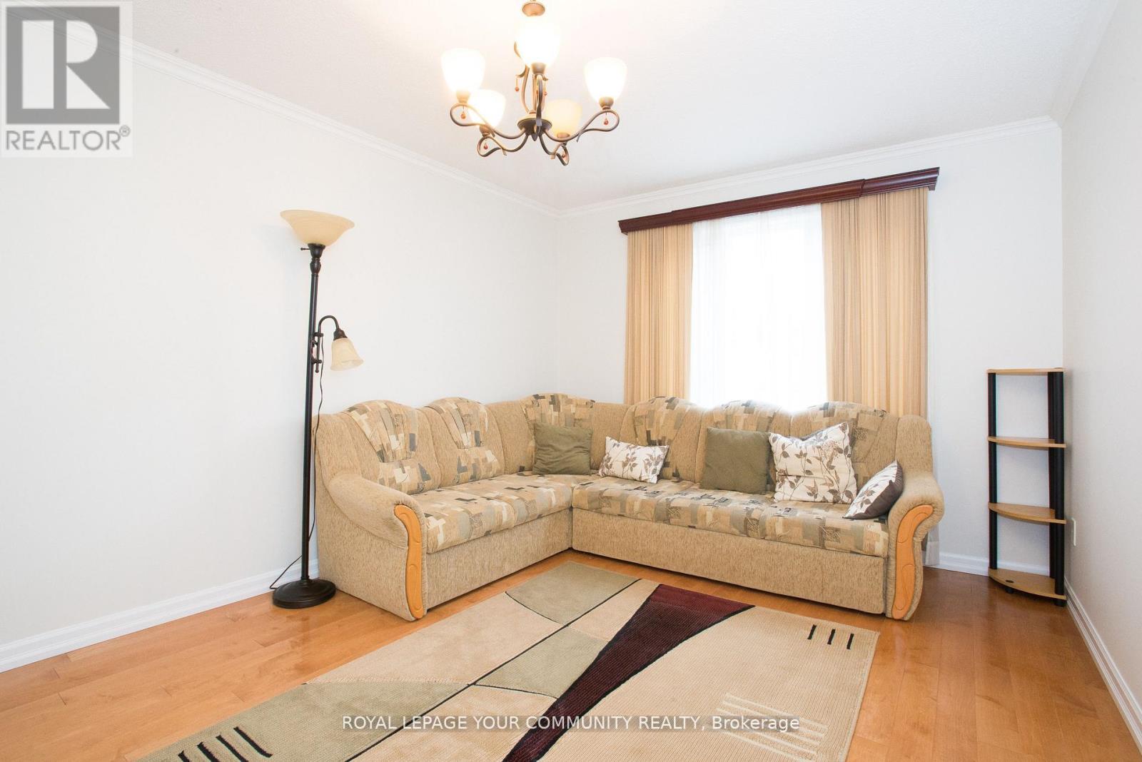 90 Carnival Court, Toronto, Ontario  M2R 3T8 - Photo 6 - C12473743
