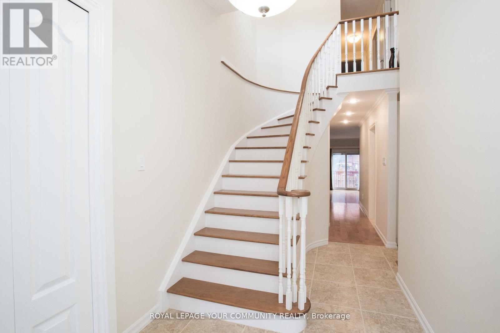 90 Carnival Court, Toronto, Ontario  M2R 3T8 - Photo 7 - C12473743