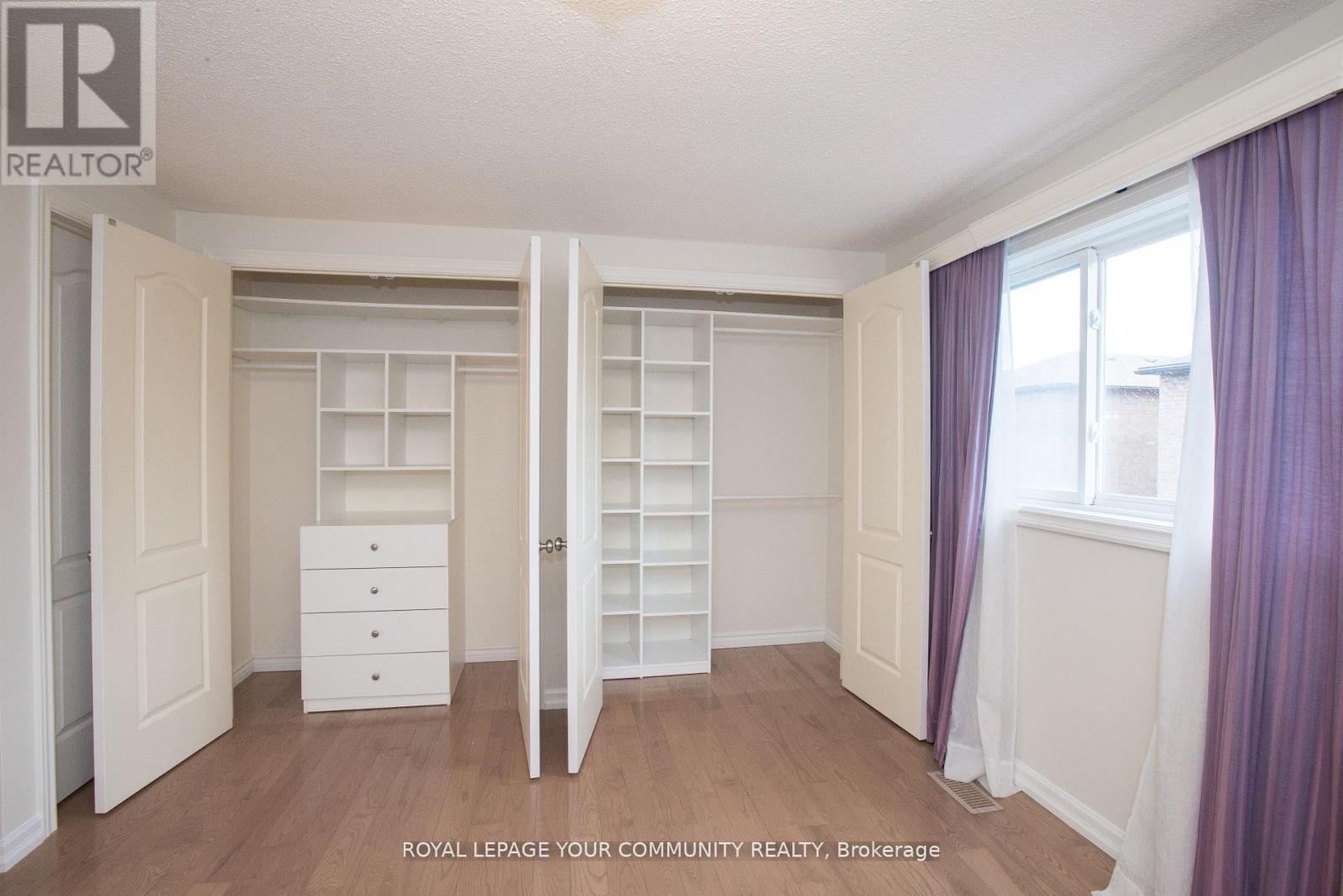90 Carnival Court, Toronto, Ontario  M2R 3T8 - Photo 9 - C12473743