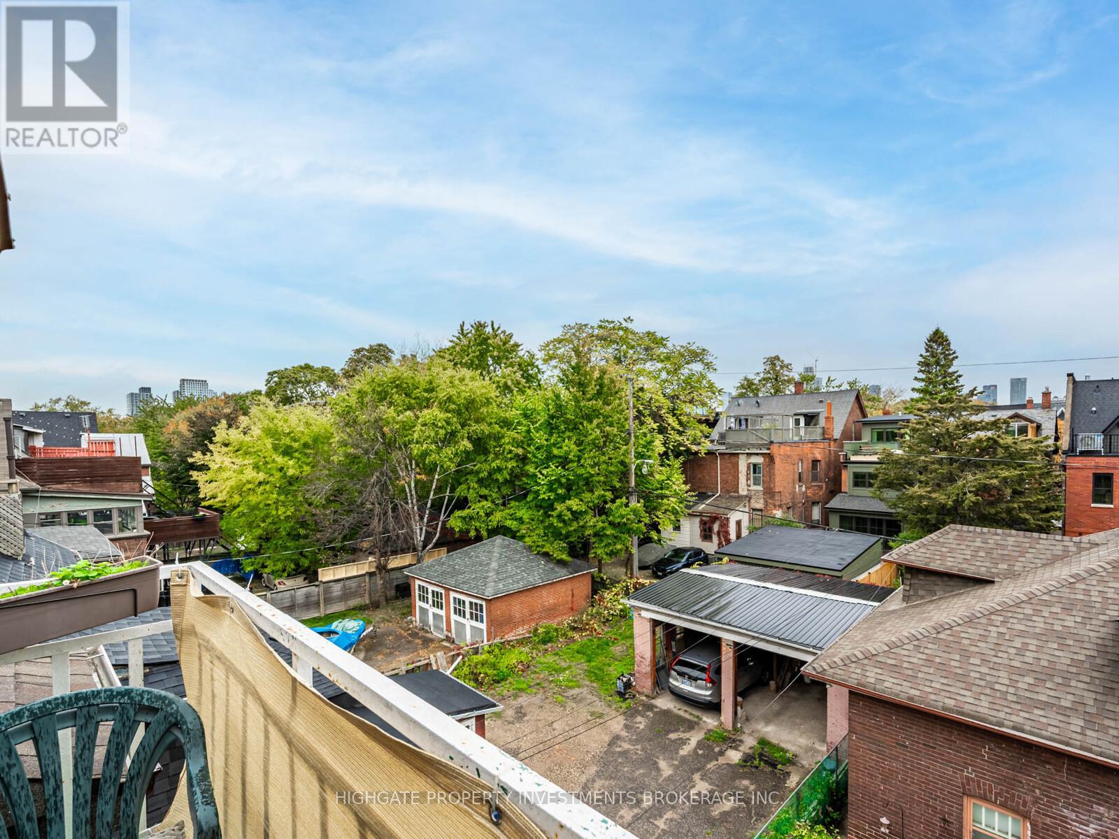 3rd Flr - 351 Palmerston Boulevard, Toronto, Ontario  M6G 2N5 - Photo 25 - C12473748