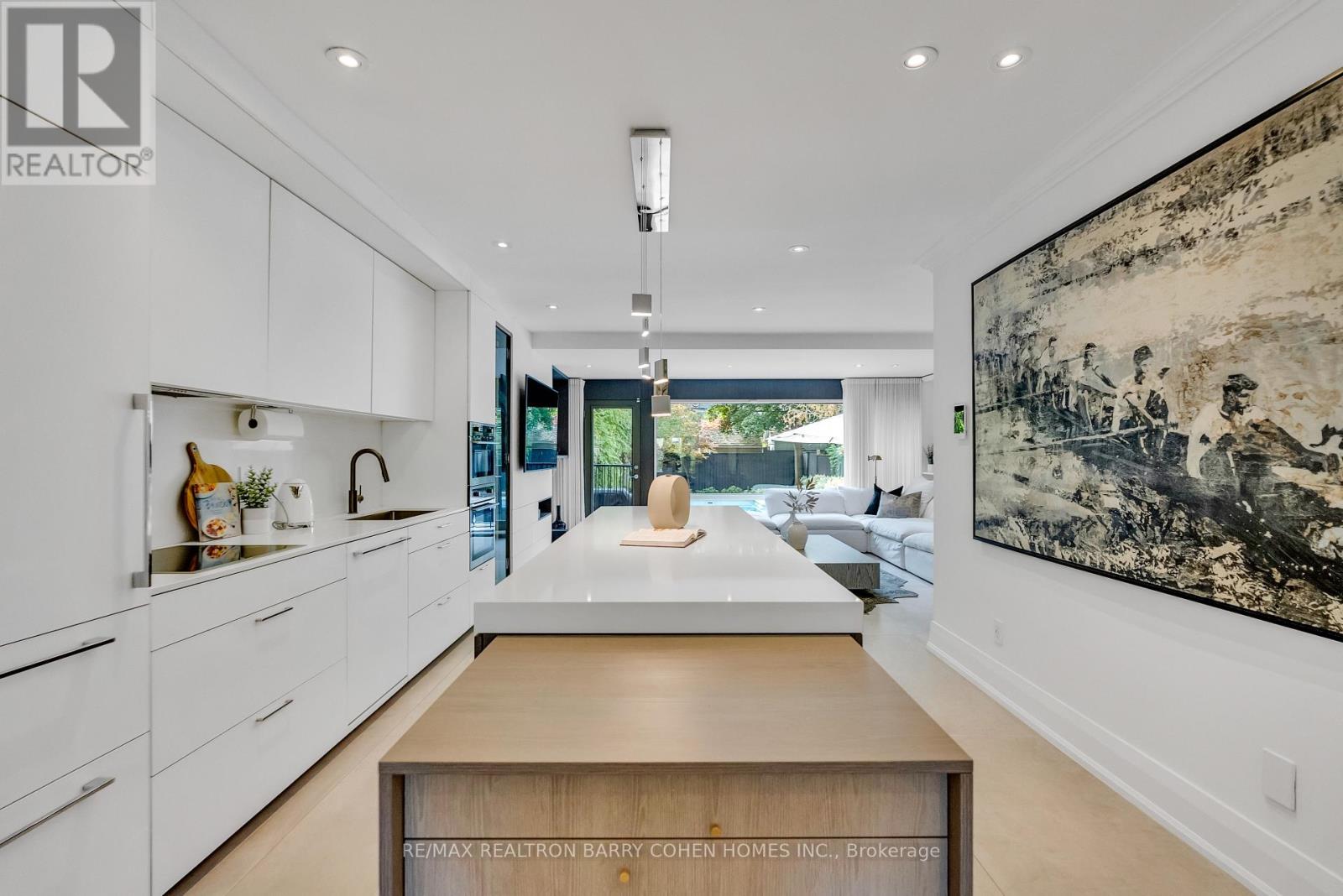 18 Astley Avenue, Toronto, Ontario  M4W 3B4 - Photo 10 - C12473795