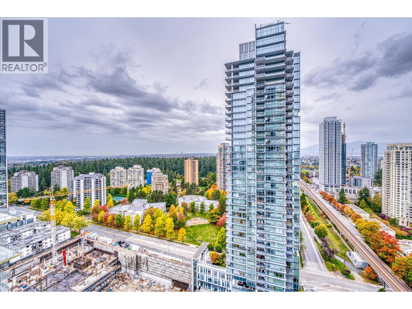 2407 6383 Mckay Avenue, Burnaby, British Columbia  V5H 0H8 - Photo 1 - R3060165